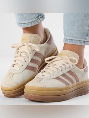 New in Box adidas Gazelle Bold Cream White / Warm Clay / Sand Strata